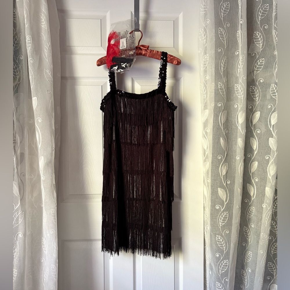 New Halloween costumes Fringe Dress 2 pcs w headpc plus sz 18-20 flashy flapper